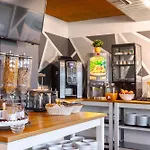 Zenitude Hôtel-résidences Métropole 3*