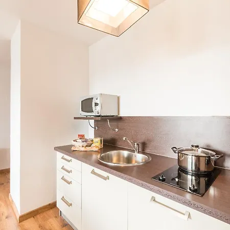 Zenitude Hôtel-résidences Métropole 3* Nantes