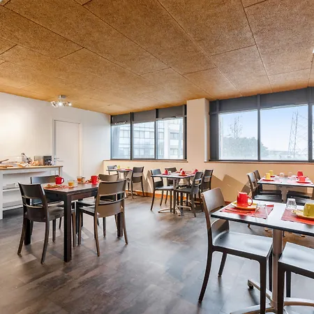 Aparthotel Zenitude Hôtel-résidences Métropole 3*