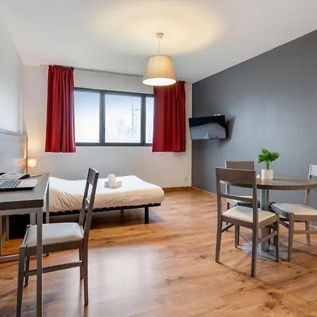 Zenitude Hotel-residences Metropole Ναντ