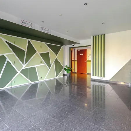 Zenitude Hôtel-résidences Métropole Aparthotel 3*