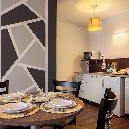 Zenitude Hôtel-résidences Métropole Aparthotel 3*