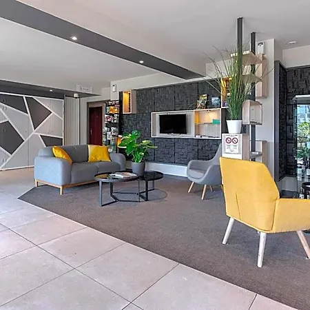 Zenitude Hôtel-résidences Métropole 3* Nantes