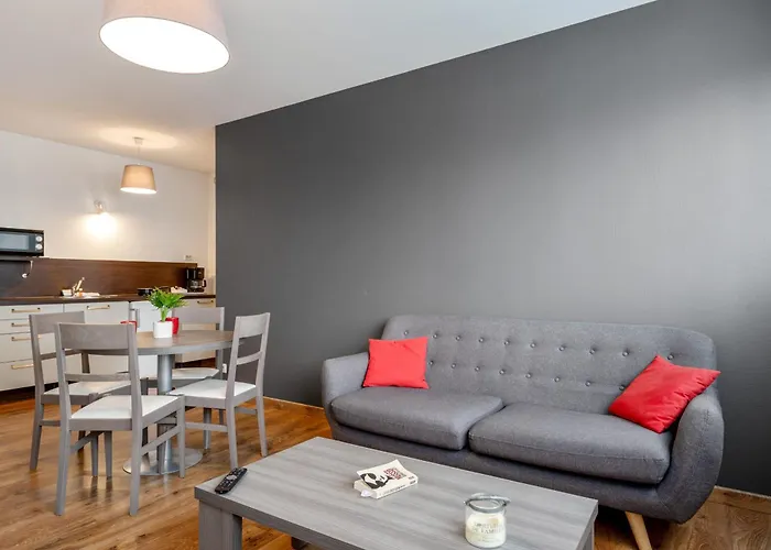 Zenitude Hôtel-résidences Métropole 3*