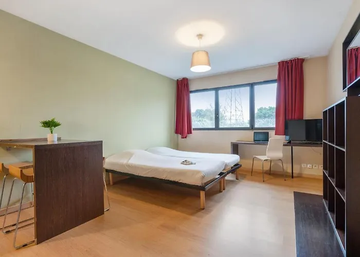 Zenitude Hôtel-résidences Métropole 3* Nantes