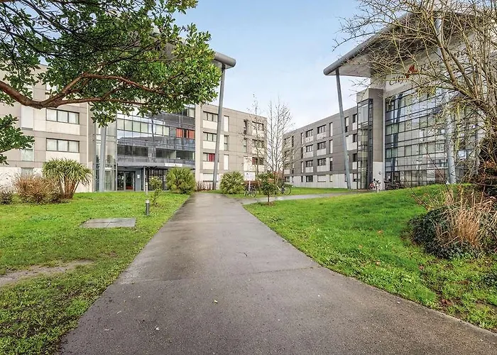 Zenitude Hotel-residences Metropole 3*